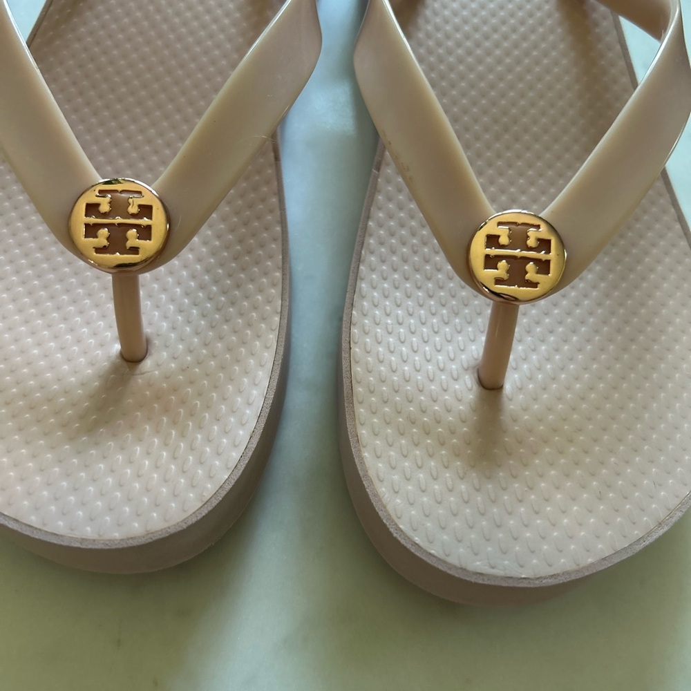 Tory Burch Platform Flip-Flop in Light Sand (blush color) with Gold Logo